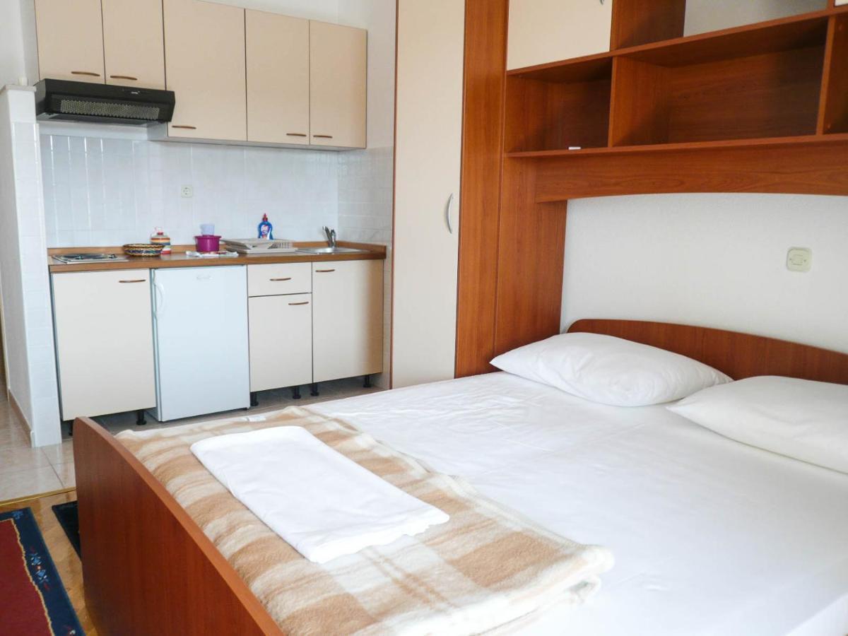 Apartments Saric Makarska Exterior foto