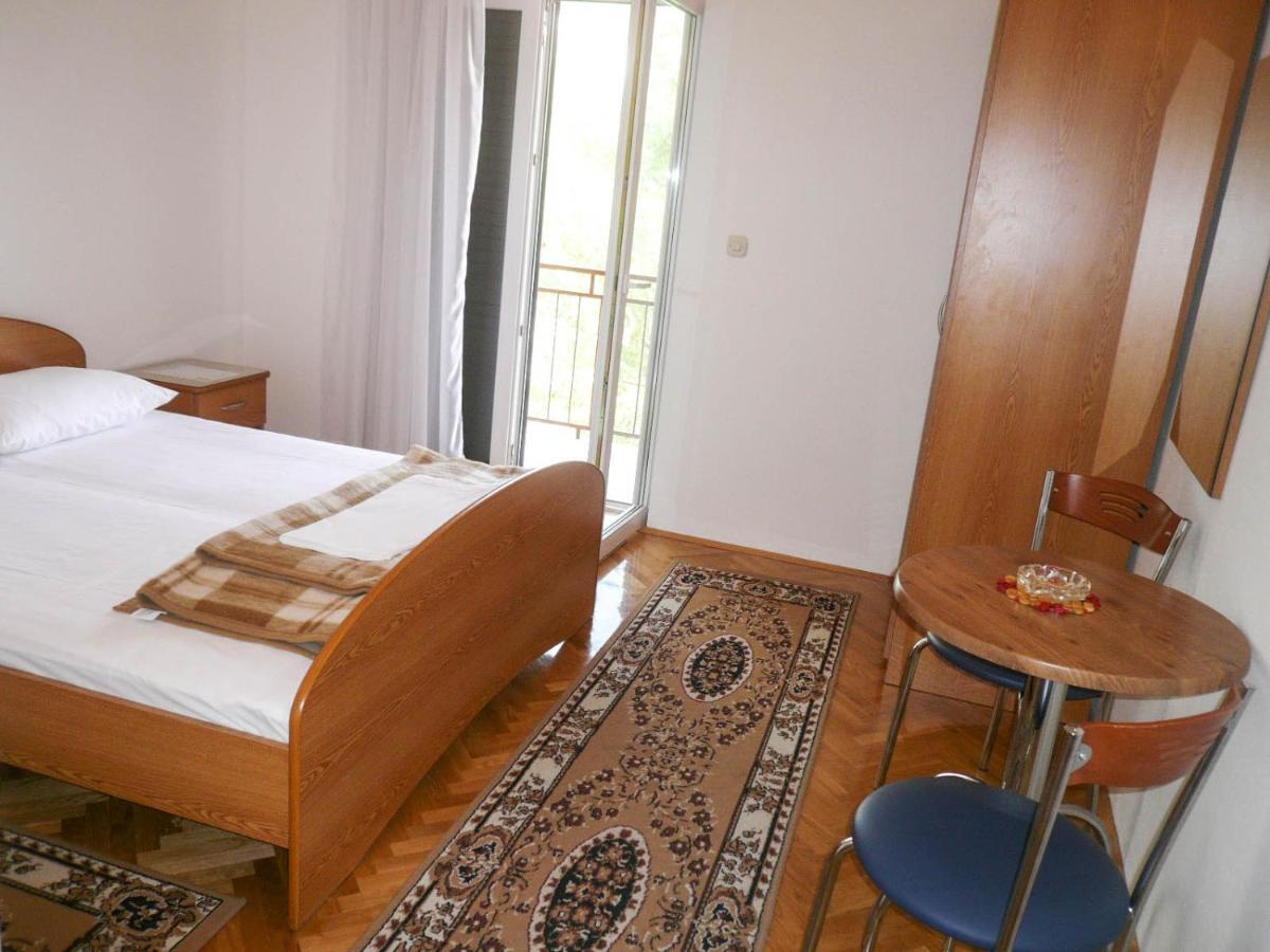 Apartments Saric Makarska Exterior foto