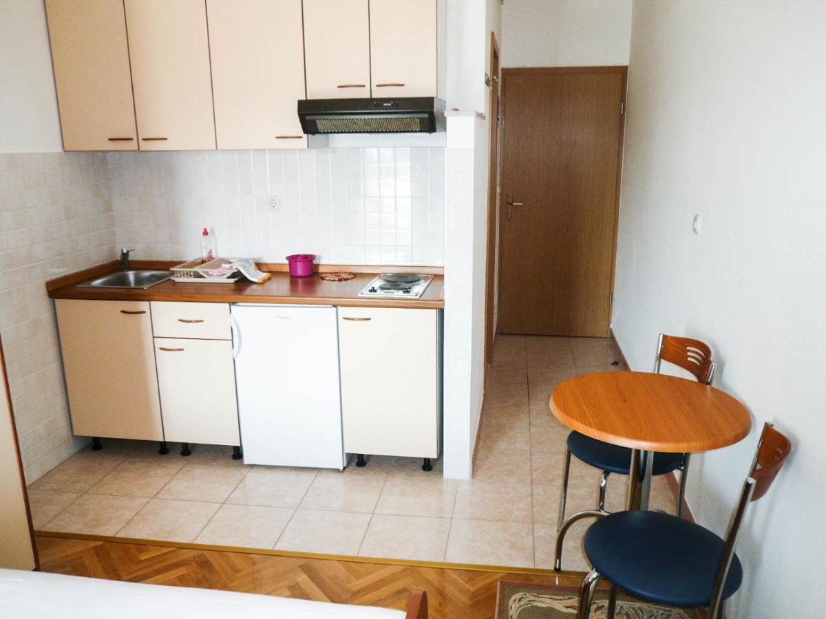 Apartments Saric Makarska Exterior foto